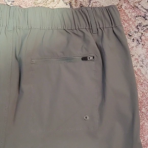 The American Outdoors for Women Green Elastic Waist SPF 30 Shorts Hiking Size XL - Picture 8 of 13